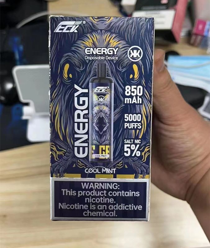 Napolnjena e-cigareta za enkratno uporabo